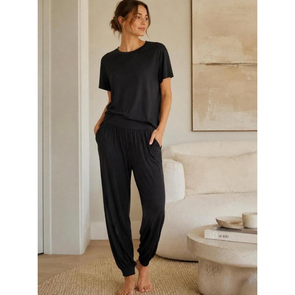 Quince Ultra-Soft Modal Pleated Tapered Pants Black XS NWT JDA01 SP/23